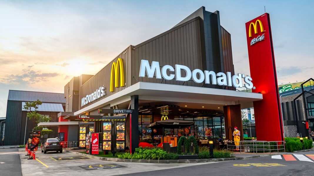 McDonald's:  κλείνει τους εσωτερικούς χώρους στις ΗΠΑ λόγω της παραλλαγής Δέλτα - Cibum.gr