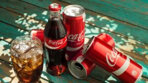 Coca-Cola: Αυτό που συμβαίνει στο πεπτικό σας σύστημα αν πίνετε κάθε μέρα - Cibum.gr