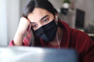 Έλληνες εργαζόμενοι και πανδημία: Ανησυχητικά τα ποσοστά κατάθλιψης - Cibum.gr