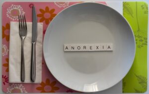 Άνθρωποι με νευρική ανορεξία καταδικάζουν την καταγραφή θερμίδων στα μενού εστιατορίων