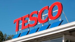 Tesco: Συνδικάτο εργαζομένων κέρδισε μεγάλη δικαστική νίκη ενάντια στη πρακτική «απόλυσης και επαναπρόσληψης»