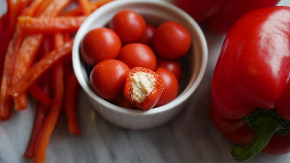 Pellicola alimentare commestibile che “imita” la buccia di frutta e verdura.