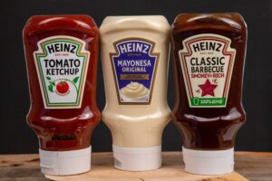 Kraft Heinz: Σημαντικά βήματα προς την αύξηση χρήσης ανακυκλωμένων πρώτων υλών στις συσκευασίες της