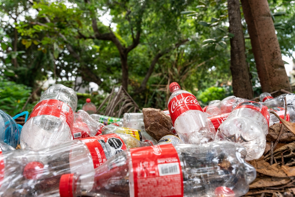 Coca Cola, Pepsi et Nestlé sont les principales entreprises qui polluent la planète avec le plastique