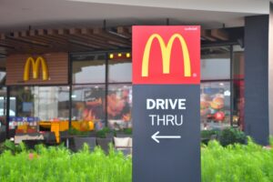 McDonald’s: Νέο fast food στο Χαϊδάρι με 24ωρη υπηρεσία Drive Thru
