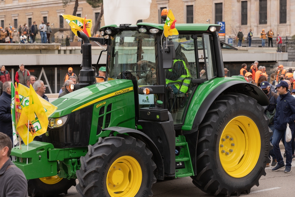 Gli agricoltori hanno bloccato 160 strade in Polonia – Forte mobilitazione anche in Italia