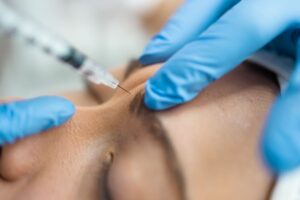 Δεκάδες κρούσματα αλλαντίασης από Botox – Προσοχή συνιστούν οι αρχές καθώς κυκλοφορούν προϊόντα “μαϊμού”