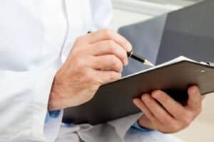 Παγκόσμια έρευνα αποκαλύπτει μεγάλα εκπαιδευτικά κενά στην ασφάλεια τροφίμων - Το 50% εξακολουθεί να καταγράφει σε χαρτί - Cibum.gr