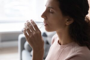 Ο νούμερο ένα τρόπος για να πίνετε περισσότερο νερό
