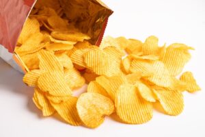 Αποσύρονται πατατάκια της Frito-Lay από την αγορά μετά από καταγγελία