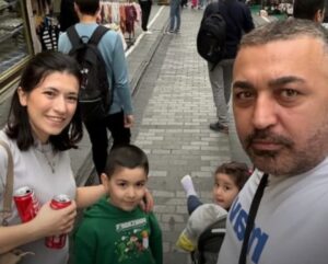 Πέθανε και ο πατέρας της τετραμελούς οικογένειας από τροφική δηλητηρίαση – Στη φυλακή τέσσερα άτομα για ανθρωποκτονία