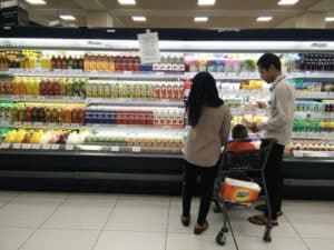 Γαλλία: 37 ενώσεις καταναλωτών ζητούν από τον Πρωθυπουργό νομοθεσία έκτακτης ανάγκης για τη διάθεση 100 τροφίμων σε τιμή κόστους - Cibum.gr