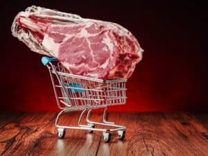 Ελλάδα: Άλμα τιμών στο κρέας μέσα σε έναν χρόνο – Αυξήσεις άνω του 14% στα ράφια των σουπερμάρκετ