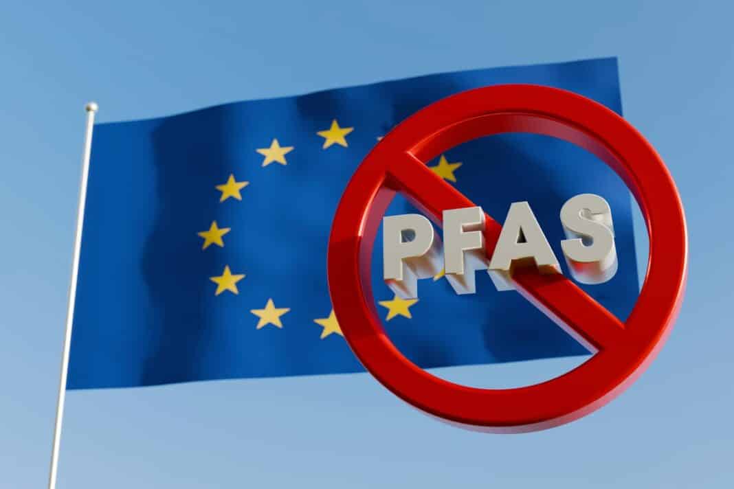 PFAS στις συσκευασίες τροφίμων: Τι αλλάζει από σήμερα στην ευρωπαϊκή αγορά
