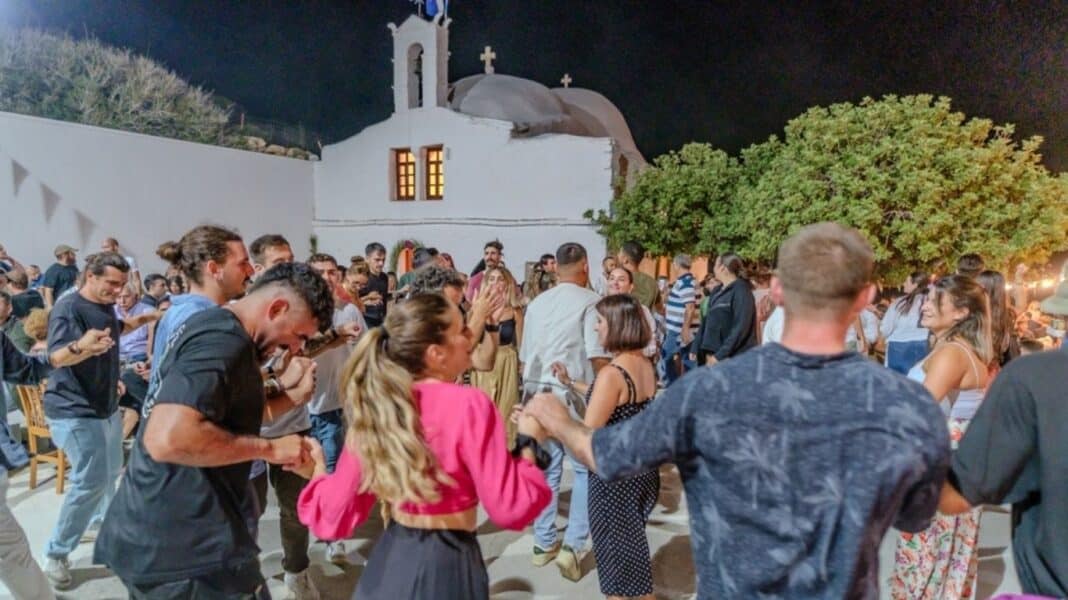 Πανηγύρια Δεκαπενταύγουστου: Κινδυνεύουμε από τροφική δηλητηρίαση; Τα ύποπτα συμπτώματα και οι οδηγίες του ΕΦΕΤ