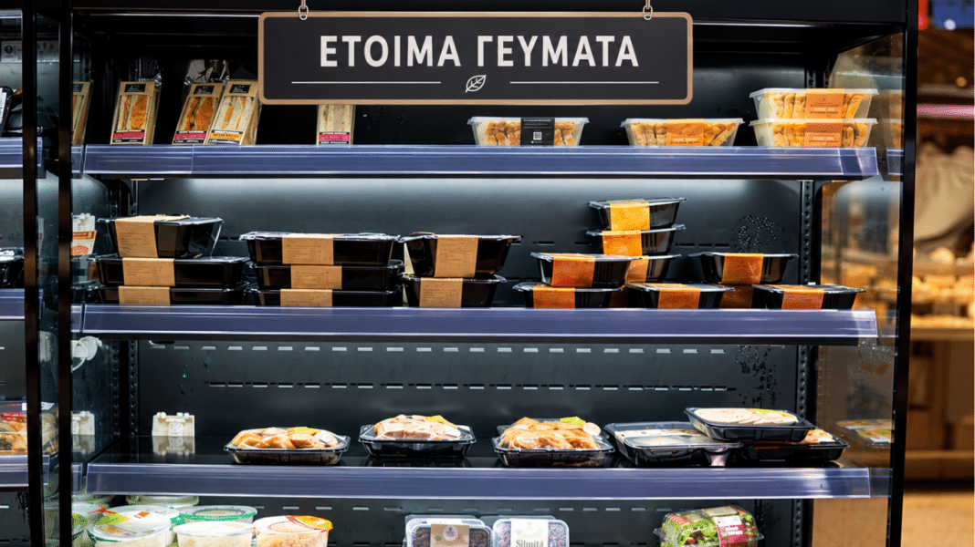 Η επέλαση των σούπερ μάρκετ στην εστίαση: Τα διεθνή trends και το ελληνικό μοντέλο «Food to Go» του Σκλαβενίτη