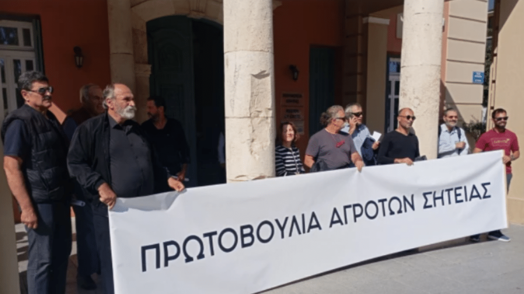 «Δεν πουλάμε κάτω από 5 ευρώ το λάδι» - Στους δρόμους οι ελαιοπαραγωγοί της Κρήτης ενάντια στο αυξημένο κόστος παραγωγής